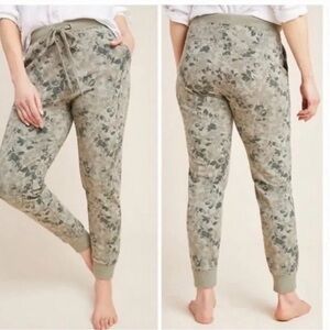 Anthropologie Justine Floral Print jogger style pants Small